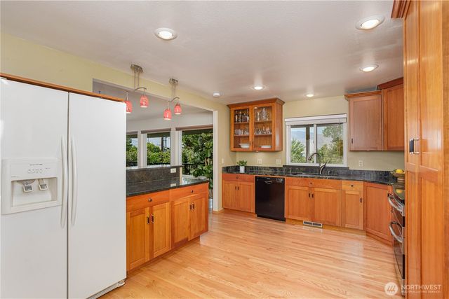 209 27th Street NE, East Wenatchee, WA 98802