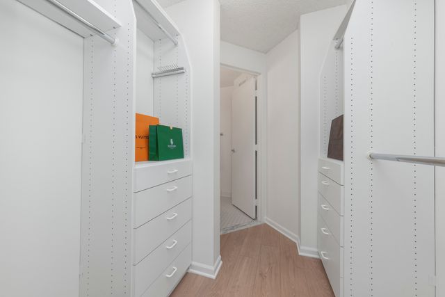 195 N Harbor Drive 209, Chicago, IL 60601