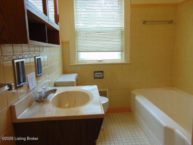 3103 Michael Dr, Louisville, KY 40220