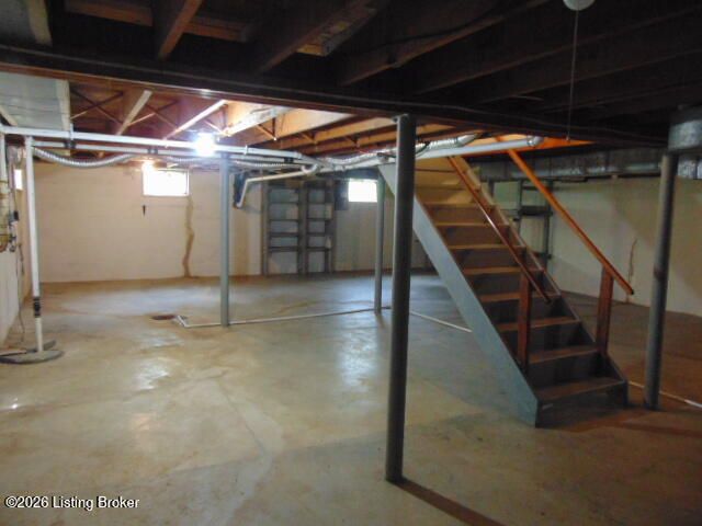 3103 Michael Dr, Louisville, KY 40220