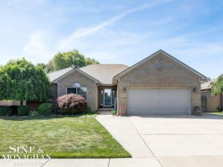 20350 Hummingbird Lane, Macomb Twp, MI 48044