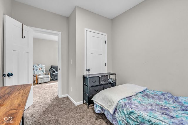 407 S Main Street, Veedersburg, IN 47987