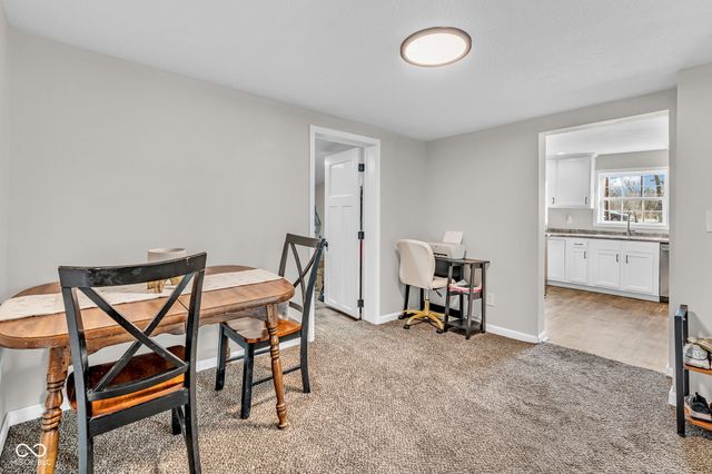 407 S Main Street, Veedersburg, IN 47987