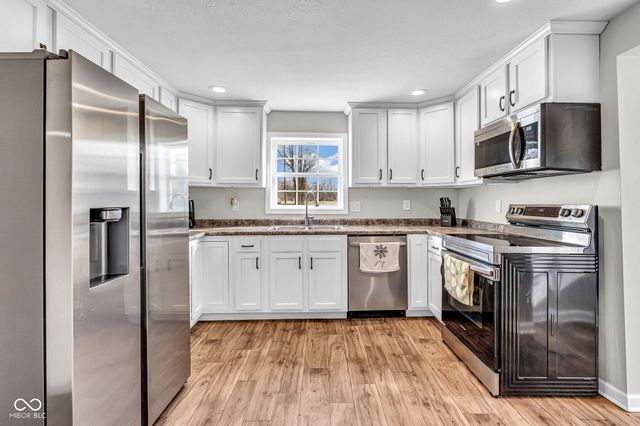 407 S Main Street, Veedersburg, IN 47987