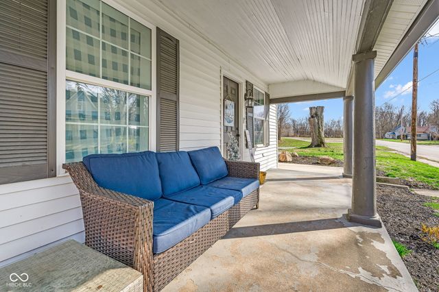 407 S Main Street, Veedersburg, IN 47987