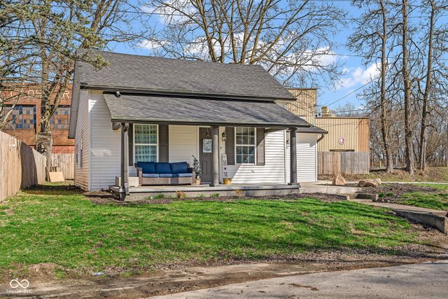 407 S Main Street, Veedersburg, IN 47987