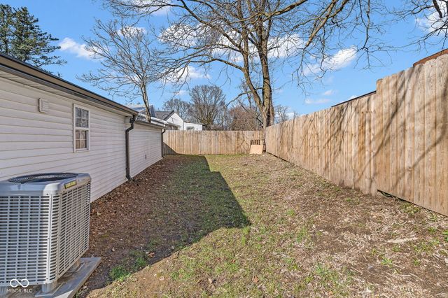 407 S Main Street, Veedersburg, IN 47987