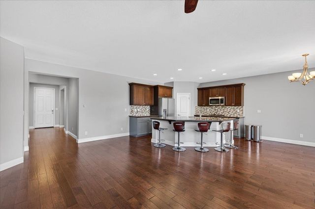 1776 N Mcpherson Lane, Clovis, CA 93619