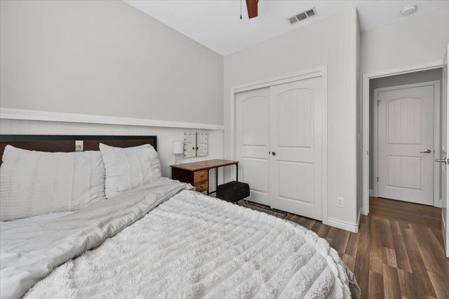 1776 N Mcpherson Lane, Clovis, CA 93619