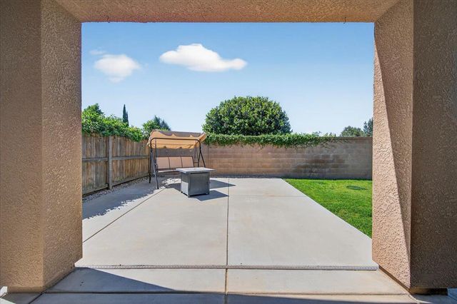 1776 N Mcpherson Lane, Clovis, CA 93619