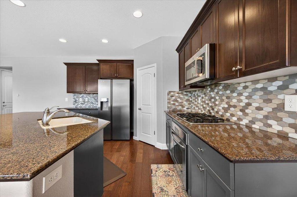 Image 17 of property listing at 1776 N Mcpherson Lane, Clovis, CA 93619