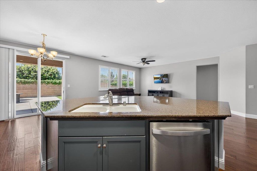 Image 20 of property listing at 1776 N Mcpherson Lane, Clovis, CA 93619