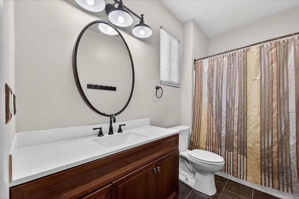 Image 30 of property listing at 1776 N Mcpherson Lane, Clovis, CA 93619