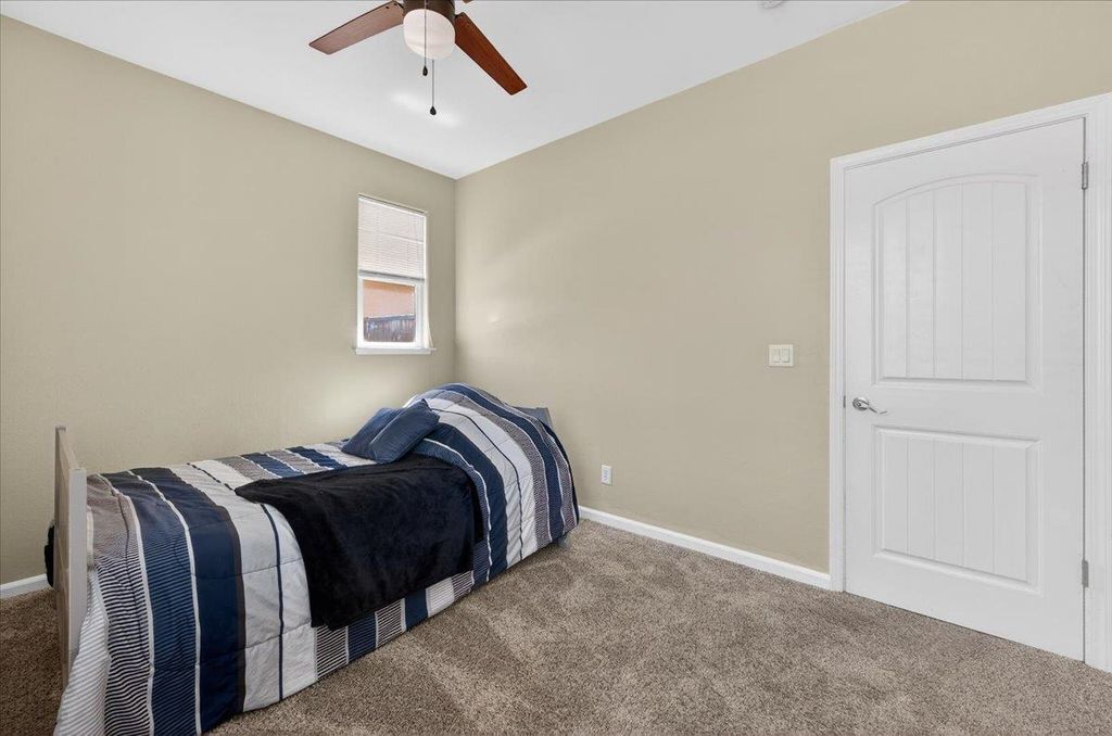 Image 34 of property listing at 1776 N Mcpherson Lane, Clovis, CA 93619