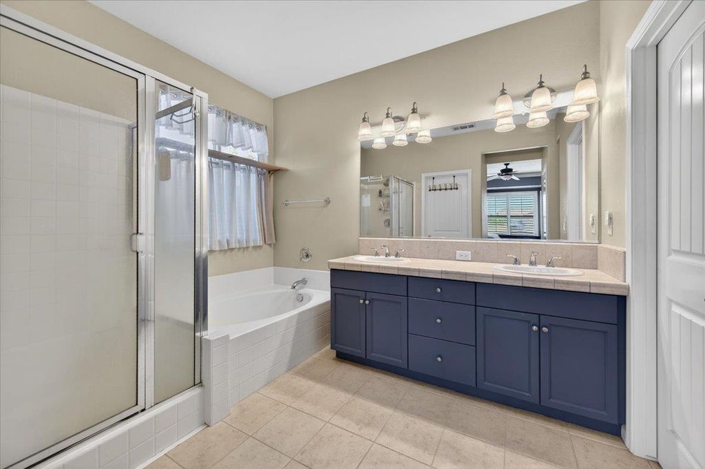 Image 40 of property listing at 1776 N Mcpherson Lane, Clovis, CA 93619