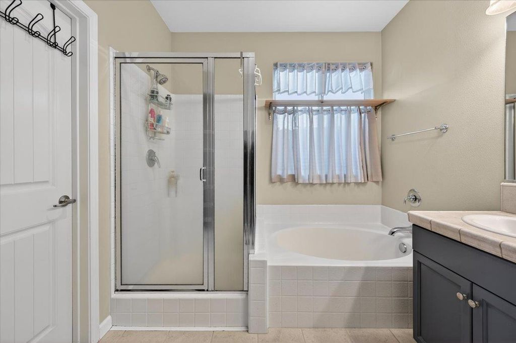 Image 41 of property listing at 1776 N Mcpherson Lane, Clovis, CA 93619