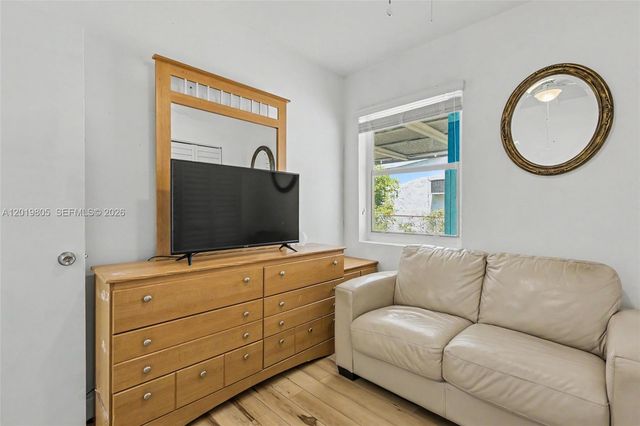 1554 NE 154th Ter, North Miami Beach, FL 33162
