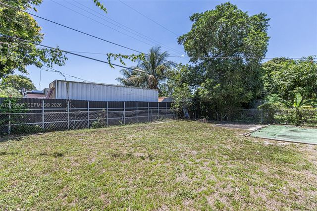 1554 NE 154th Ter, North Miami Beach, FL 33162