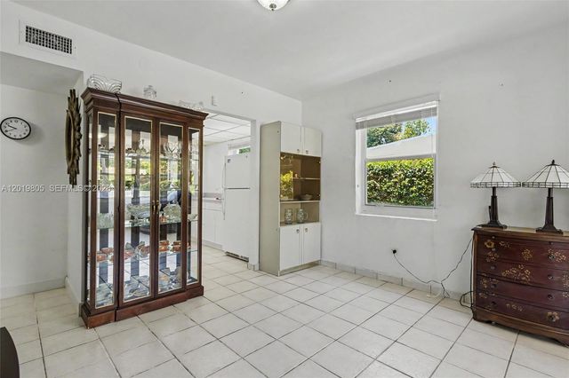 1554 NE 154th Ter, North Miami Beach, FL 33162