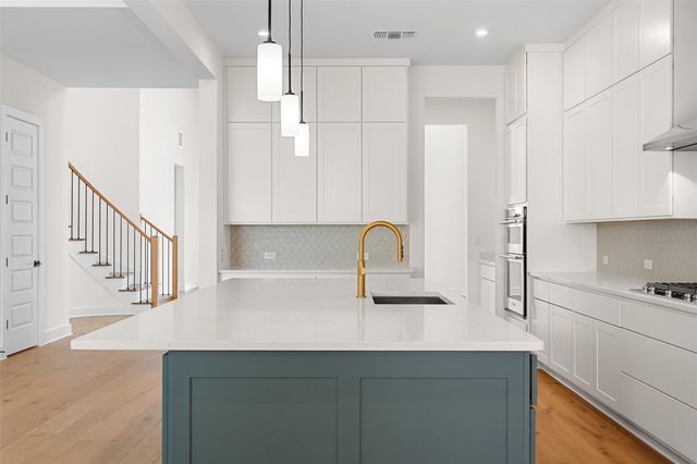 1813 Lucera BND, Leander, TX 78641