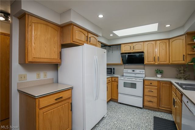 9786 Hocking Street NW, Massillon, OH 44646