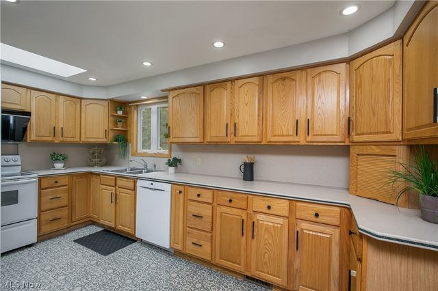 9786 Hocking Street NW, Massillon, OH 44646