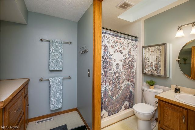 9786 Hocking Street NW, Massillon, OH 44646