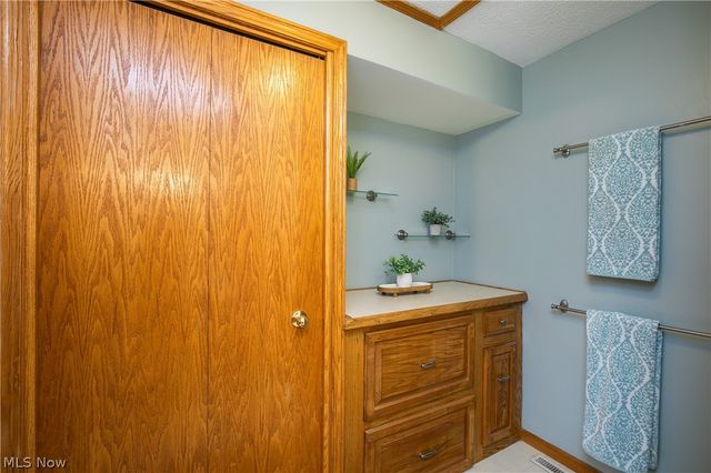 9786 Hocking Street NW, Massillon, OH 44646