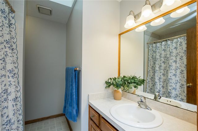 9786 Hocking Street NW, Massillon, OH 44646
