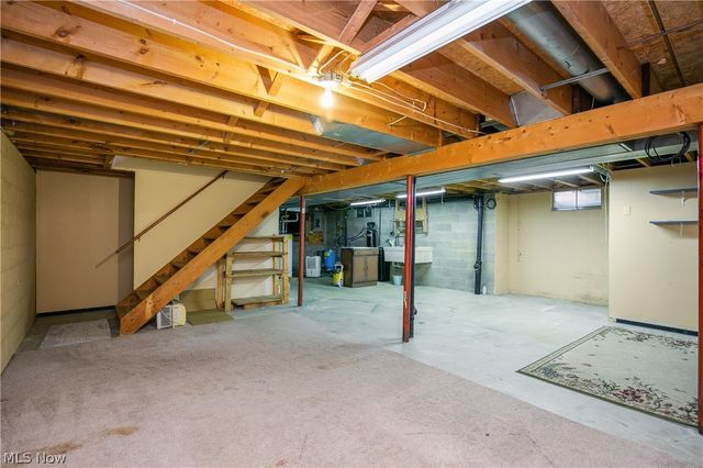 9786 Hocking Street NW, Massillon, OH 44646