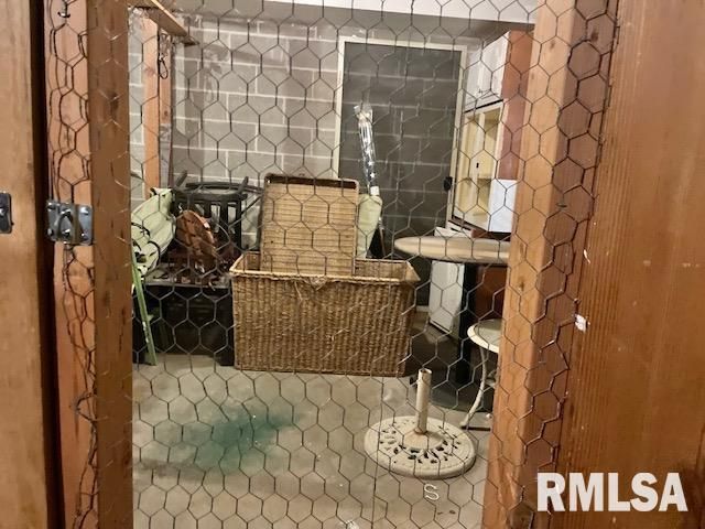 940 17TH Street 4, Moline, IL 61265