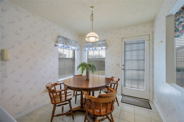 1919 Sunset Path, Lewisville, TX 75067