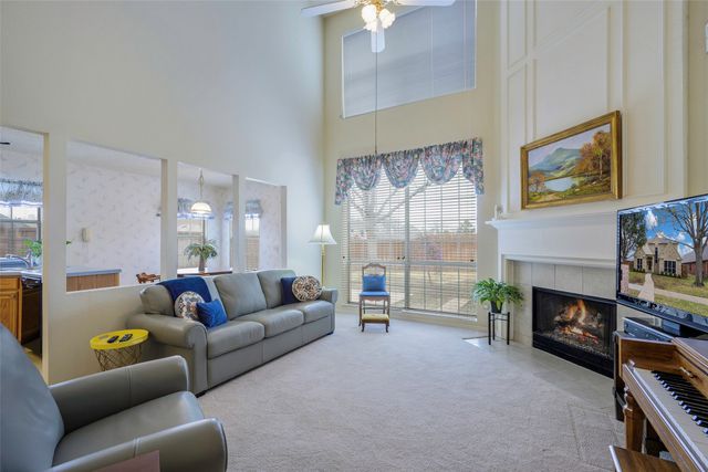 1919 Sunset Path, Lewisville, TX 75067