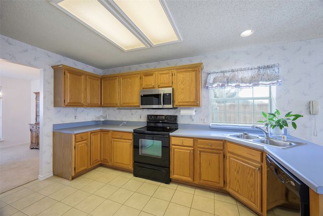 1919 Sunset Path, Lewisville, TX 75067