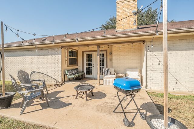 4108 Longleaf Lane, Fort Worth, TX 76137