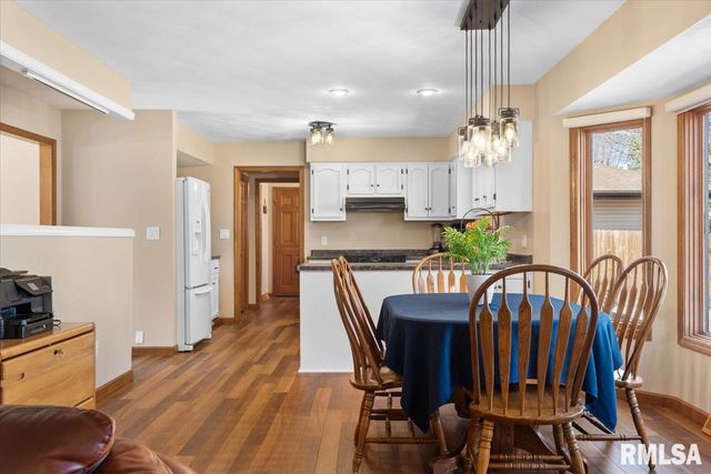 2505 Wydown Avenue, Springfield, IL 62704