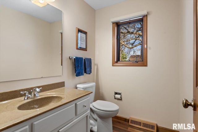 2505 Wydown Avenue, Springfield, IL 62704