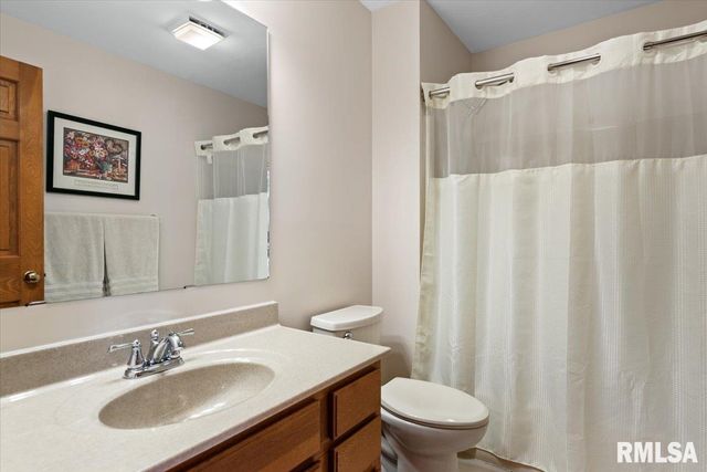 2505 Wydown Avenue, Springfield, IL 62704