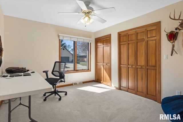 2505 Wydown Avenue, Springfield, IL 62704