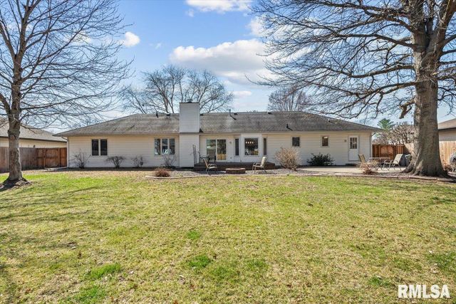 2505 Wydown Avenue, Springfield, IL 62704