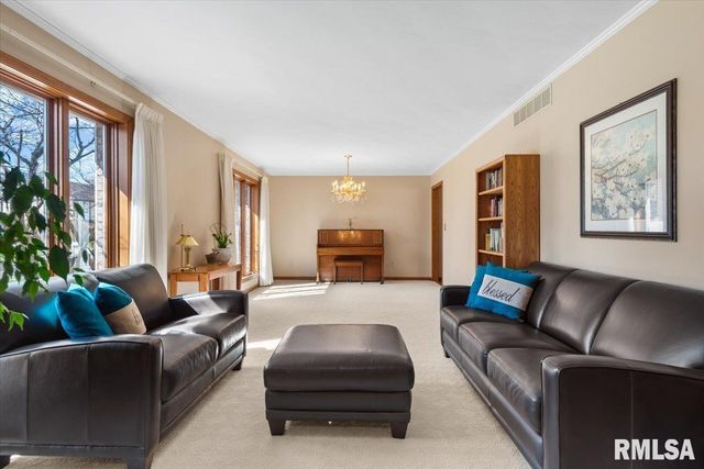 2505 Wydown Avenue, Springfield, IL 62704