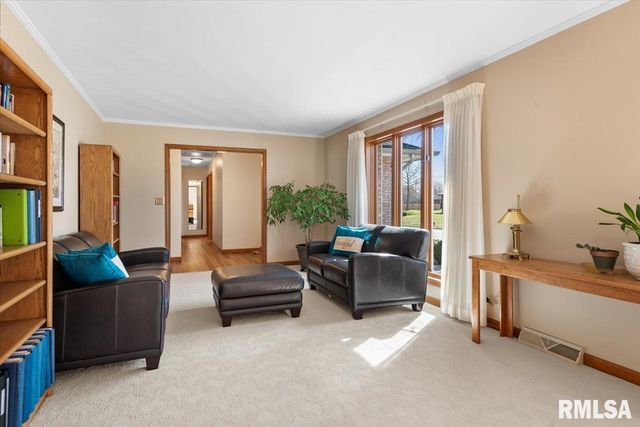 2505 Wydown Avenue, Springfield, IL 62704