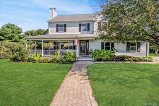 97 Grant Drive, Aquebogue, NY 11901