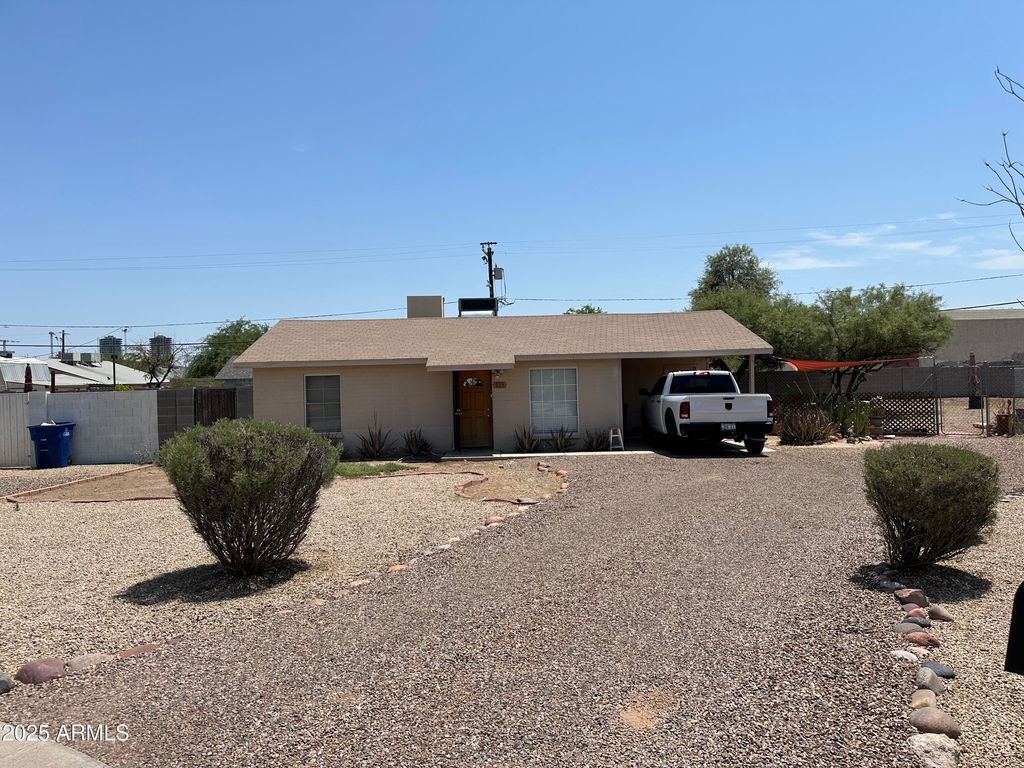 925 E HENRY Street, Tempe, AZ 85288