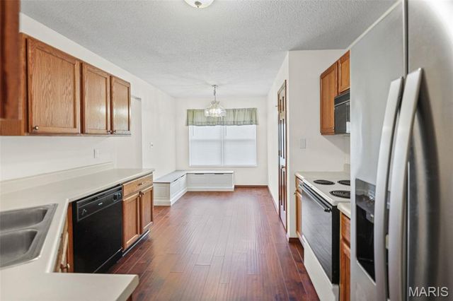 3280 Springbrook Drive, Shiloh, IL 62221