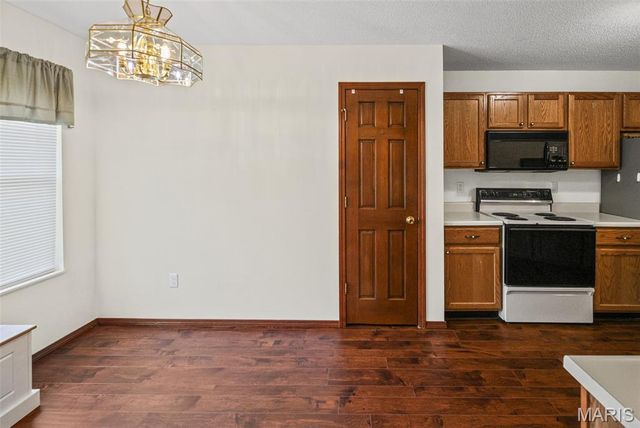 3280 Springbrook Drive, Shiloh, IL 62221