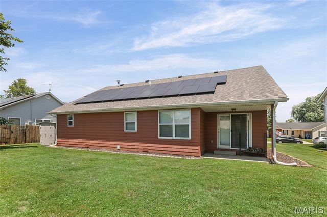 3280 Springbrook Drive, Shiloh, IL 62221
