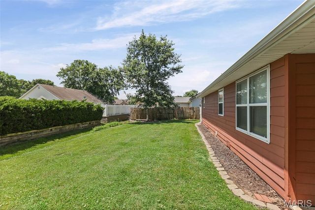 3280 Springbrook Drive, Shiloh, IL 62221
