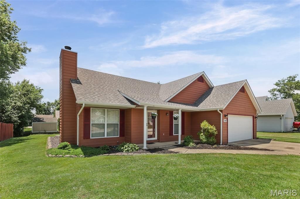 3280 Springbrook Drive, Shiloh, IL 62221