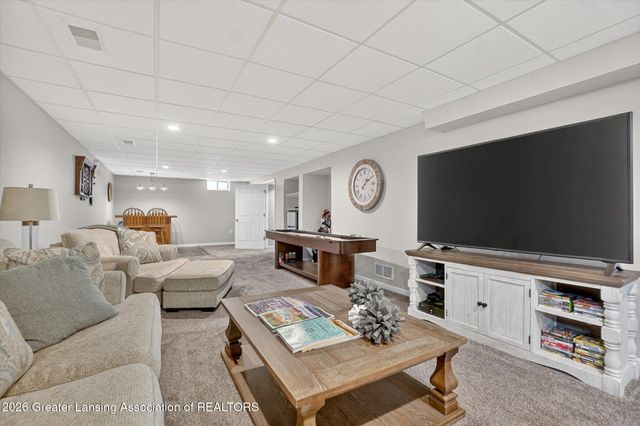 4600 Doncaster Avenue, Holt, MI 48842